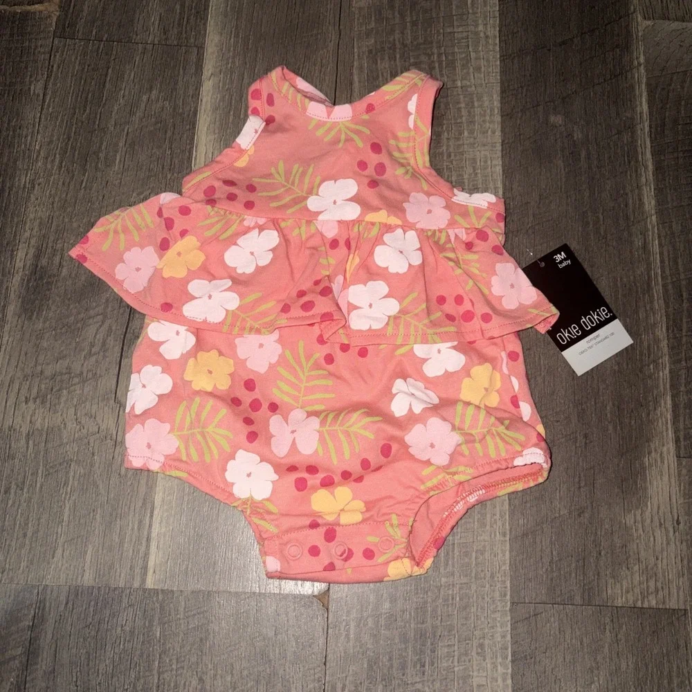 NWT Baby Girl Okie Dokie Pink Floral Bubble Romper Size 3 Months